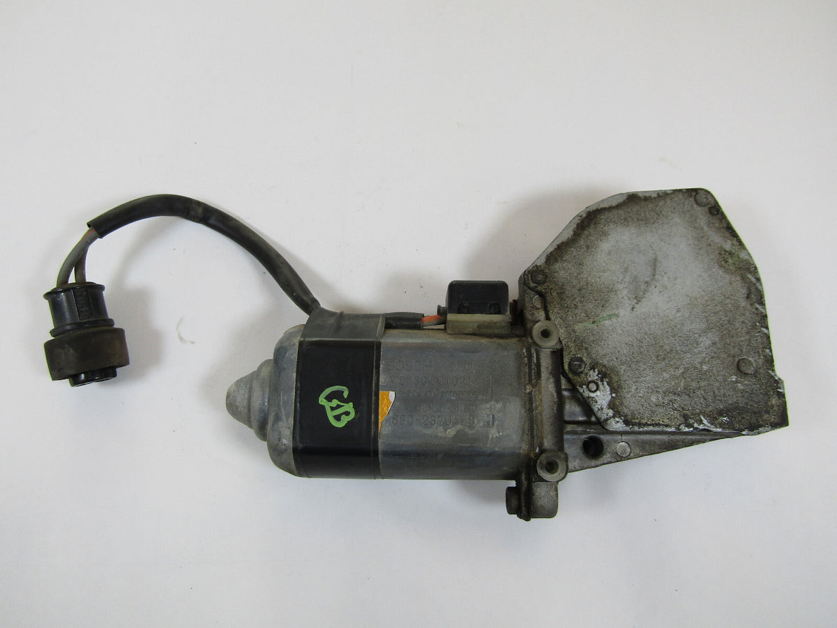 1994-1995 Land Rover Discovery Left Rear Power Window Motor OEM 680-23704-3