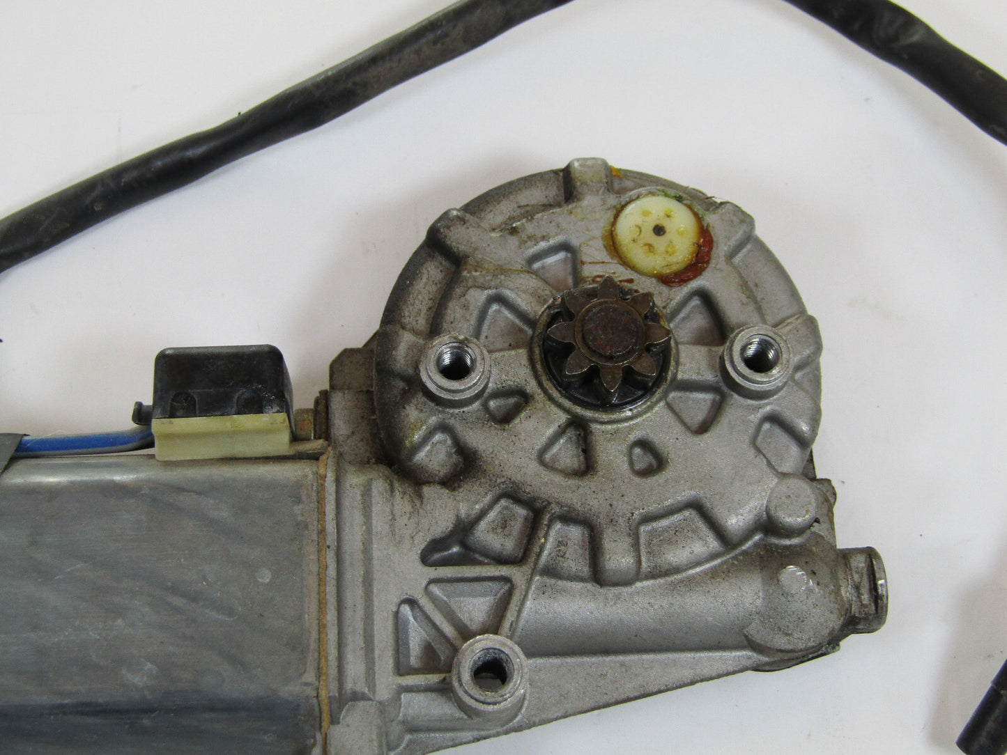 1994-1995 Land Rover Discovery Right Side Front (Lhd) Power Window Motor OEM