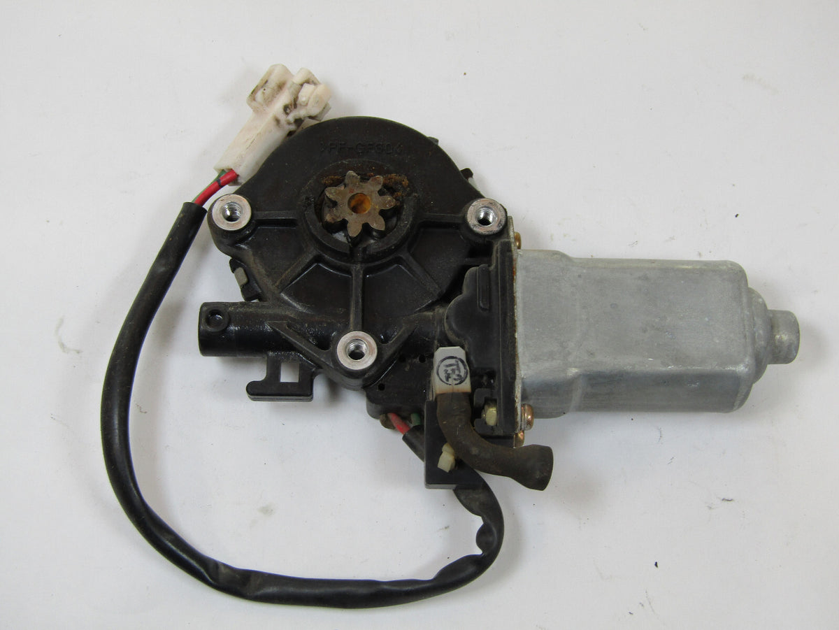 1996-2002 Toyota 4Runner Rear Right Power Window Motor OEM 85710-35110