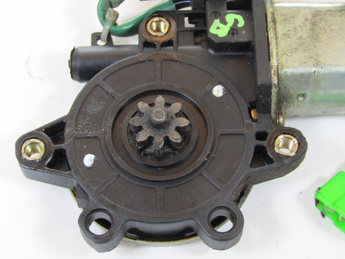 2000-2004 Subaru Legacy Outback Front Left Door Window Motor OEM 61188AE01A