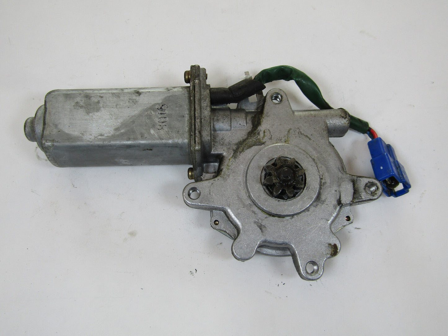 1998-2002 Subaru Forester Front Right Window Motor OEM