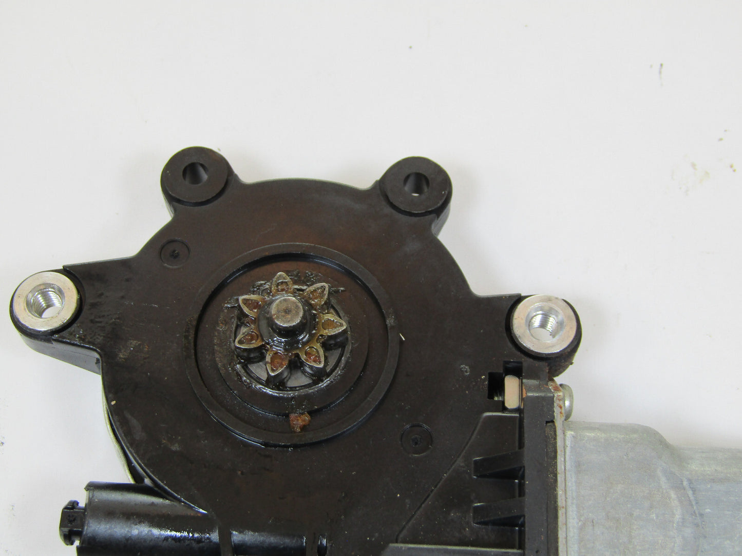 2005-2009 Subaru Legacy Outback Front Right-Side Window Motor OEM
