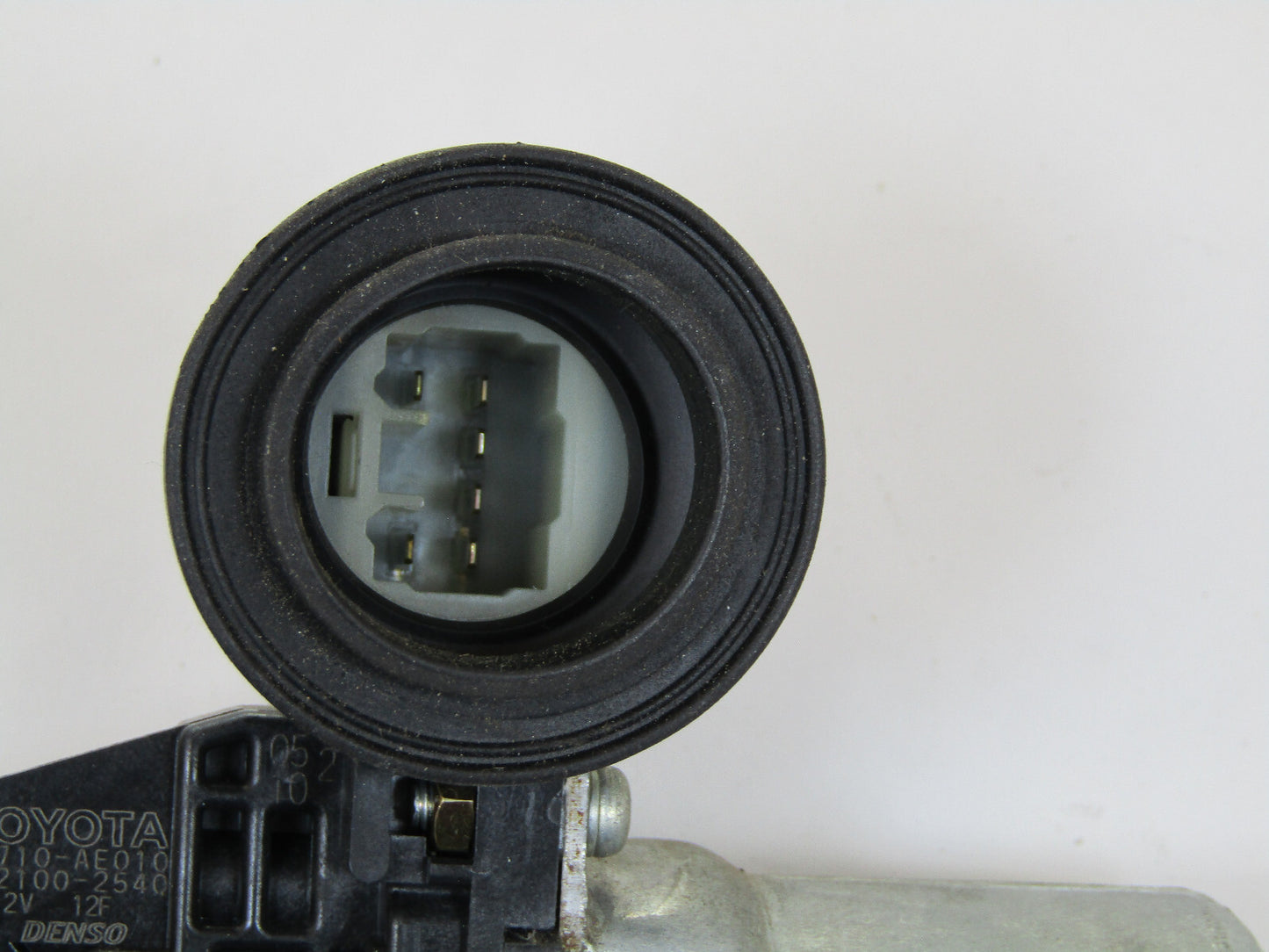 2005-2010 Toyota Sienna Right Front Window Motor OEM