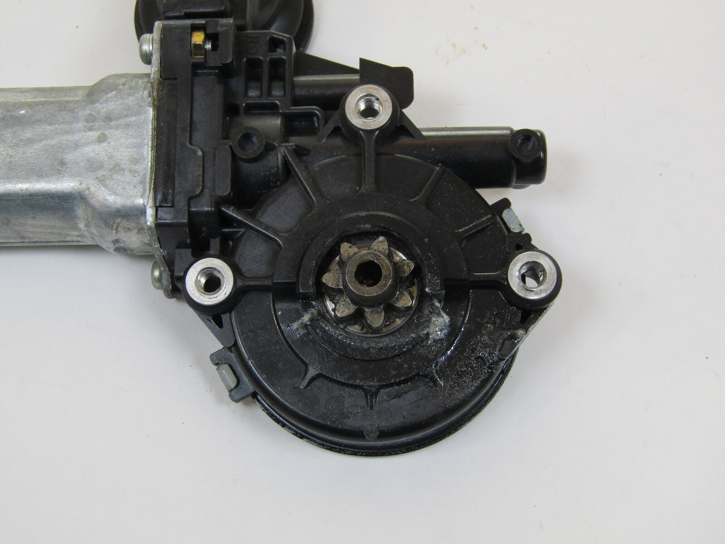 2005-2010 Toyota Sienna Right Front Window Motor OEM