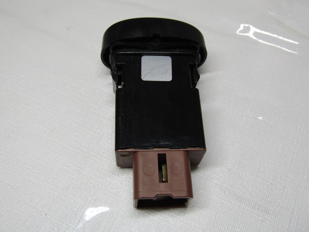 2001-2007 Toyota Sequoia 2000-2006 Tundra Right Heated Seat Switch