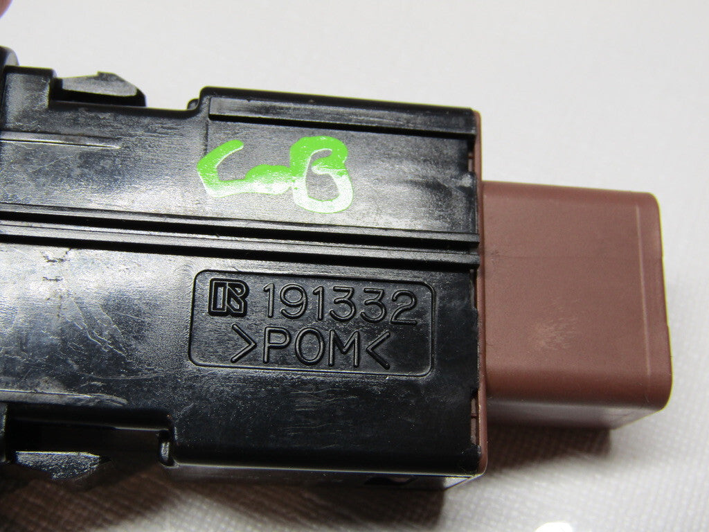 2001-2007 Toyota Sequoia 2000-2006 Tundra Right Heated Seat Switch