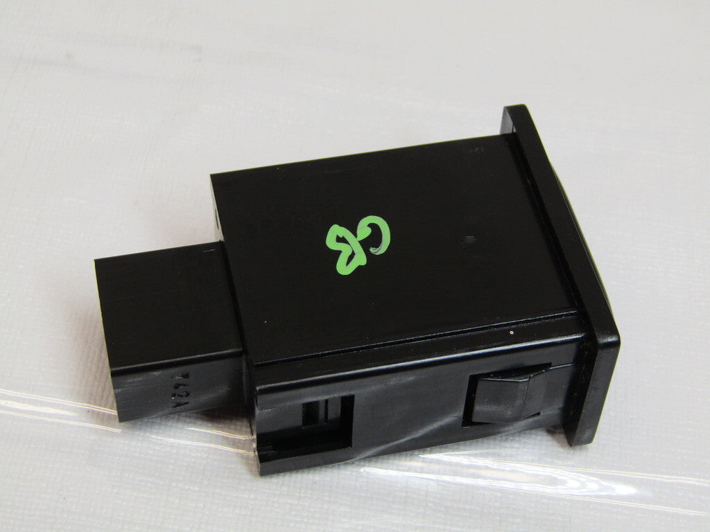 1996-2004 Toyota Tacoma 4Runner Pwr Ect Power Transmission Control Switch Button