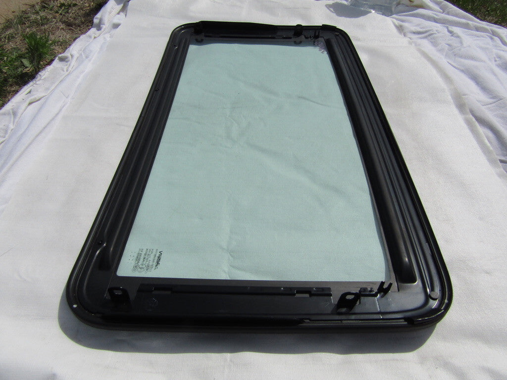 2006-2013 Suzuki Grand Vitara Sunroof Glass Factory OEM 78711-65J00