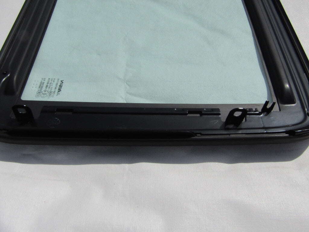 2006-2013 Suzuki Grand Vitara Sunroof Glass Factory OEM 78711-65J00