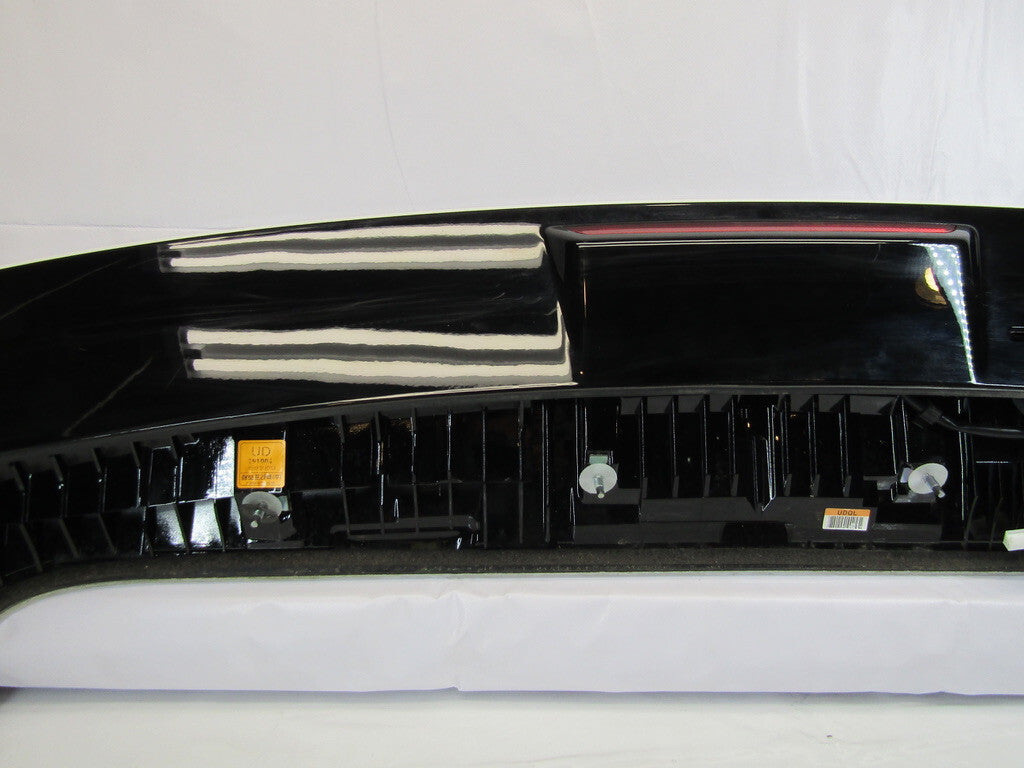 2017-2022 Kia Sportage Rear Spoiler W 3rd Brake Light 87210D9000 White UD