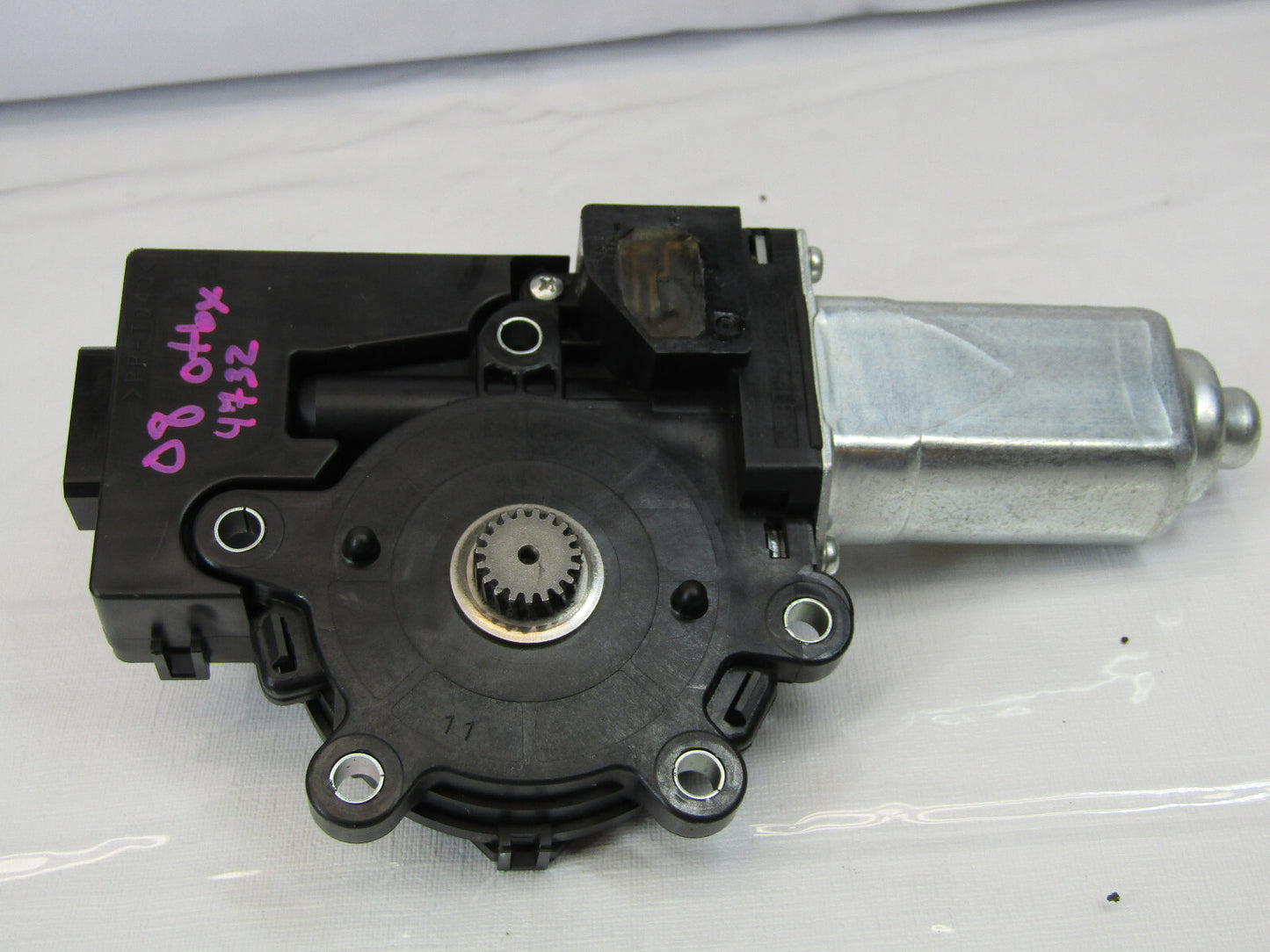 2005-2009 Subaru Legay Outback Wagon Sunroof Motor 65450AG02B Assembly OEM