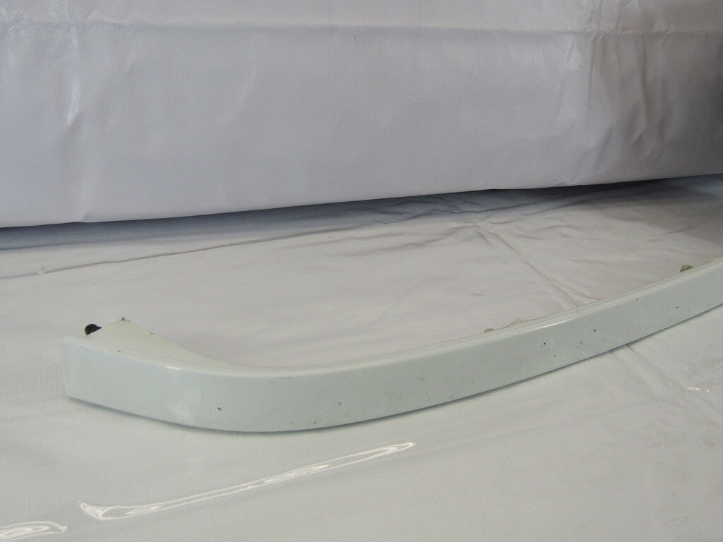 2003-2005 Subaru Forester Front Right Headlight Filler Fender Extension Trim