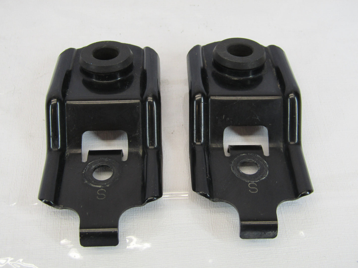 2003-2008 Subaru Forester Radiator Upper Support Bracket Set 45124SA000 OEM