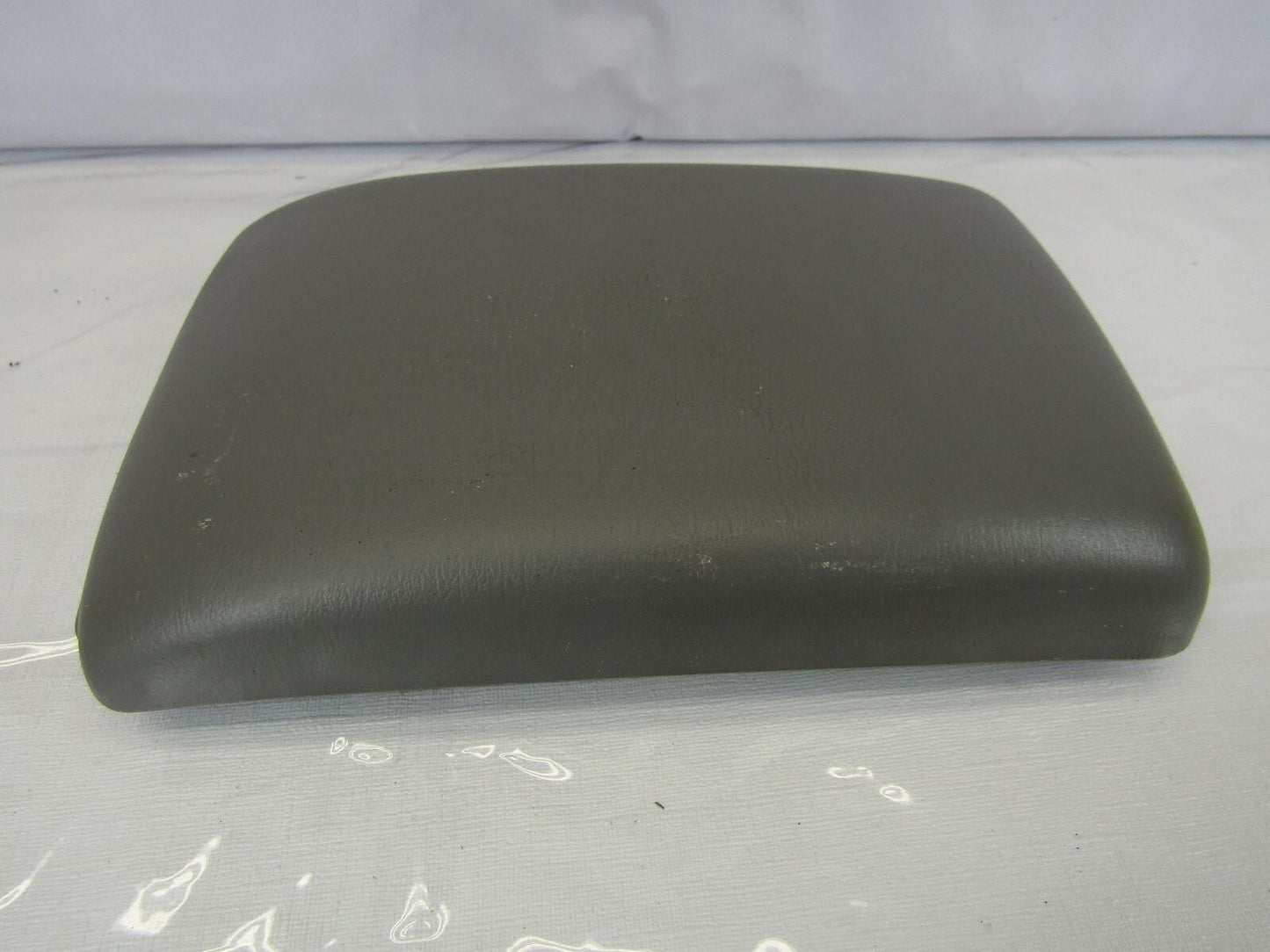 2003-2008 Subaru Forester Center Console Lid Arm Rest Armrest Gray OEM