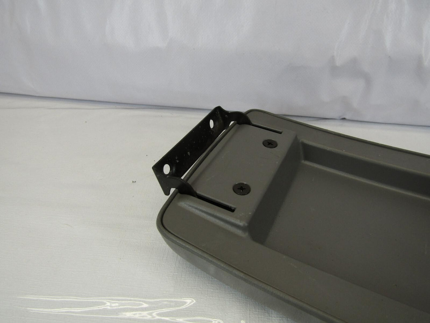 2003-2008 Subaru Forester Center Console Lid Arm Rest Armrest Gray OEM