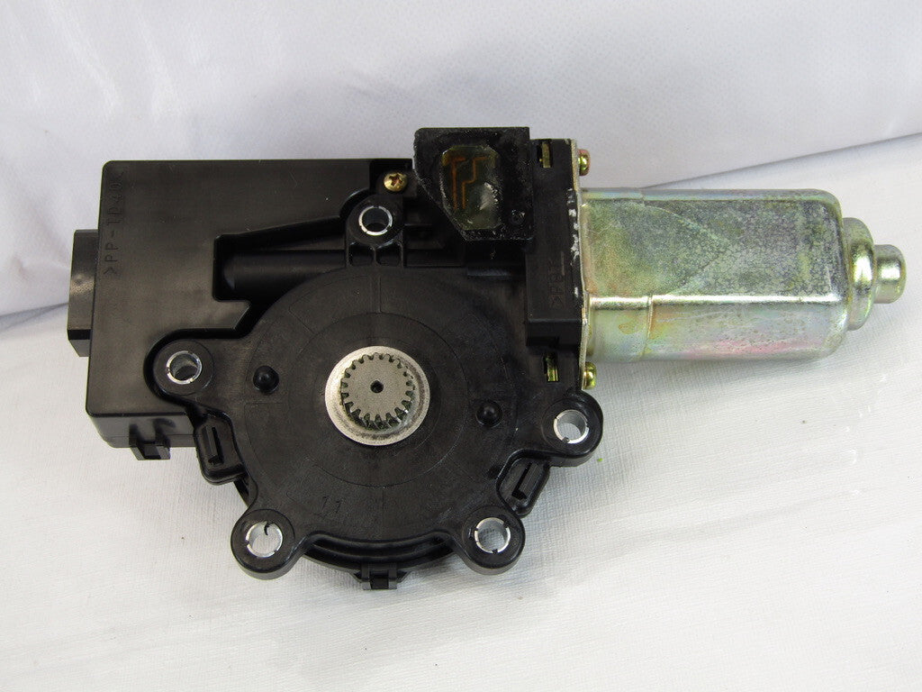 2005-2009 Subaru Legay Outback Wagon Sunroof Motor P/N 65450AG02B Assembly OEM