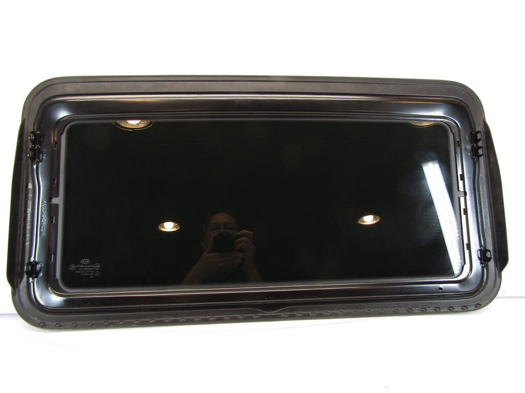 2010-2013 Kia Soul Sunroof Glass 81610-2K000 Factory OEM - Used