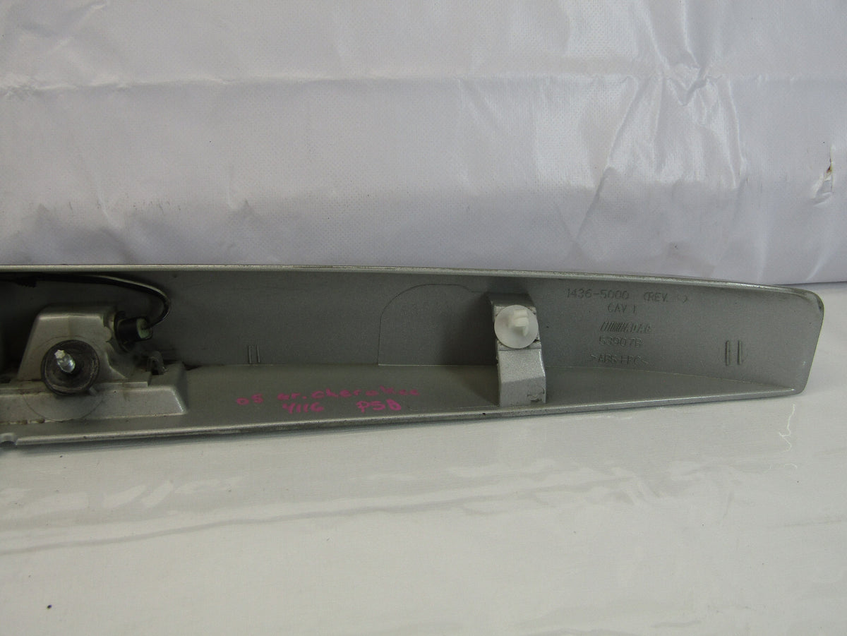 05-10 Jeep Grand Cherokee Limited Liftgate Hatch Handle Psb Trim OEM 53907B