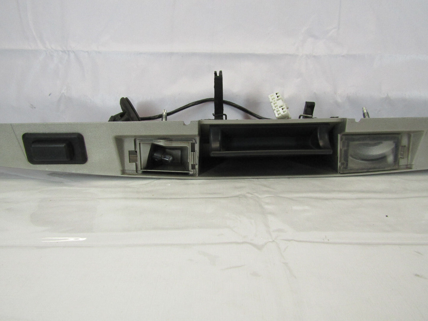 2008-2011 Jeep Grand Cherokee Laredo Liftgate Hatch Handle Gray Cc:pda Trim OEM