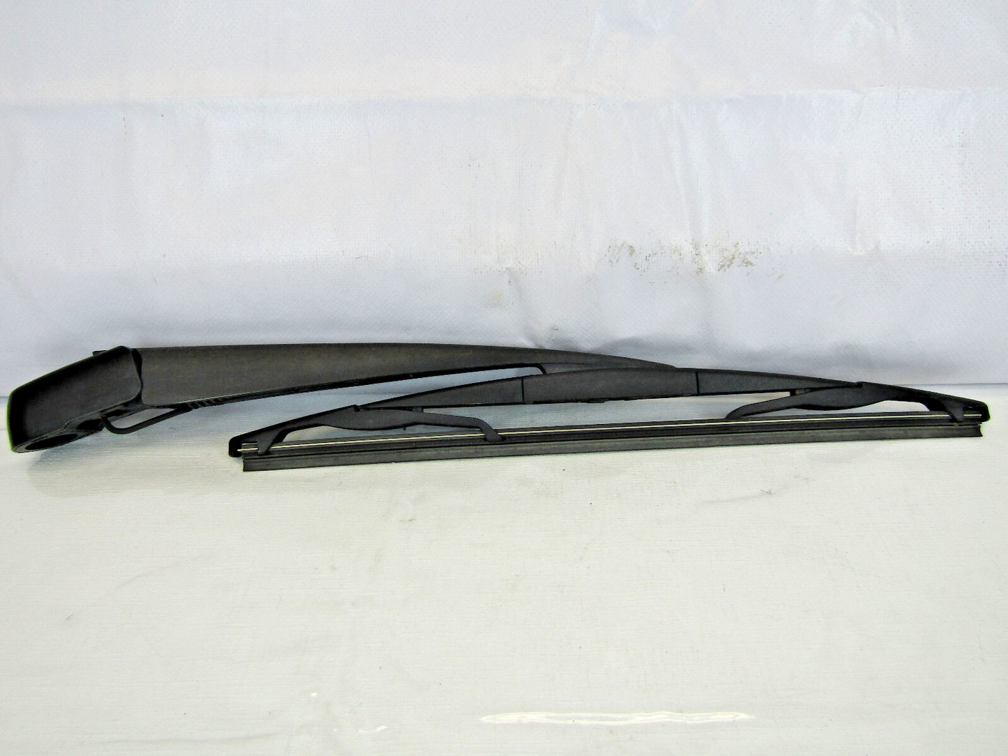 2007-2013 Mitsubishi Outlander Rear Windshield Wiper Arm and Wiper OEM