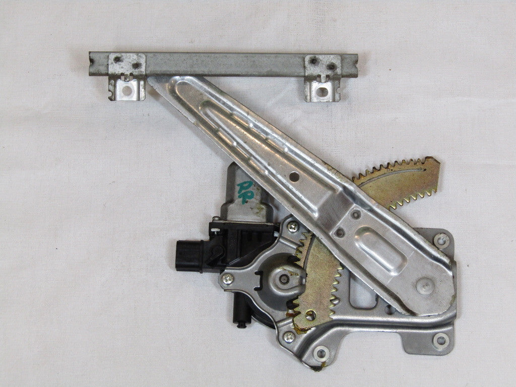 2007-2012 Mitsubishi Outlander Right Rear Window Regulator & Motor OEM