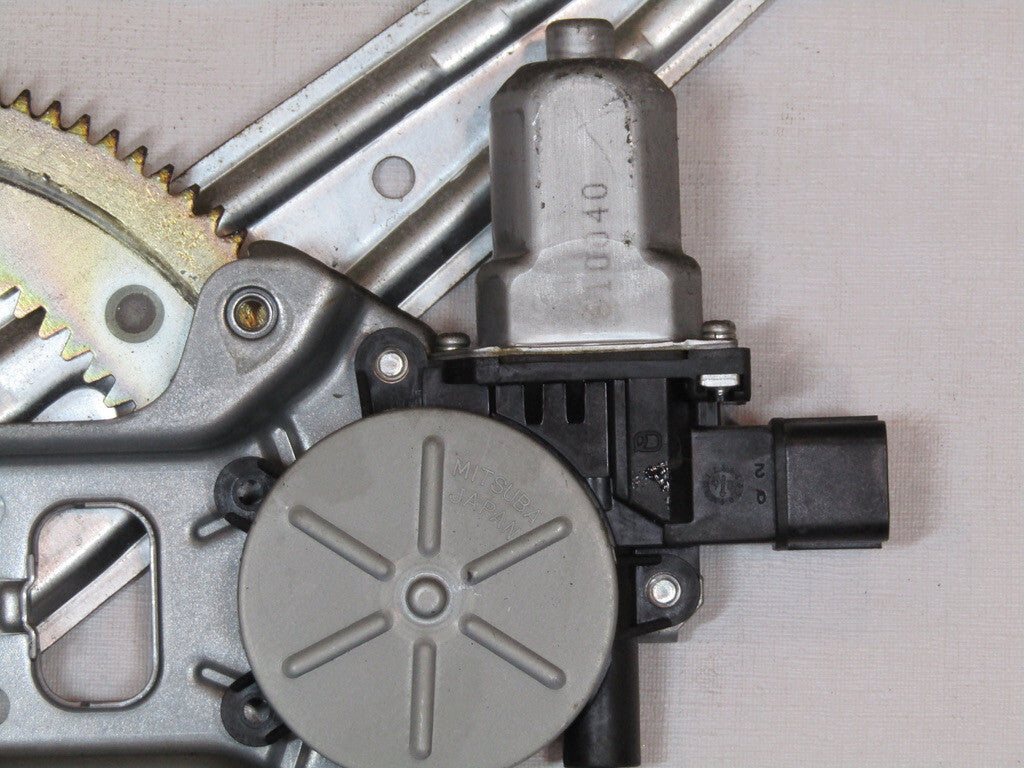 2007-2012 Mitsubishi Outlander Right Rear Window Regulator & Motor OEM
