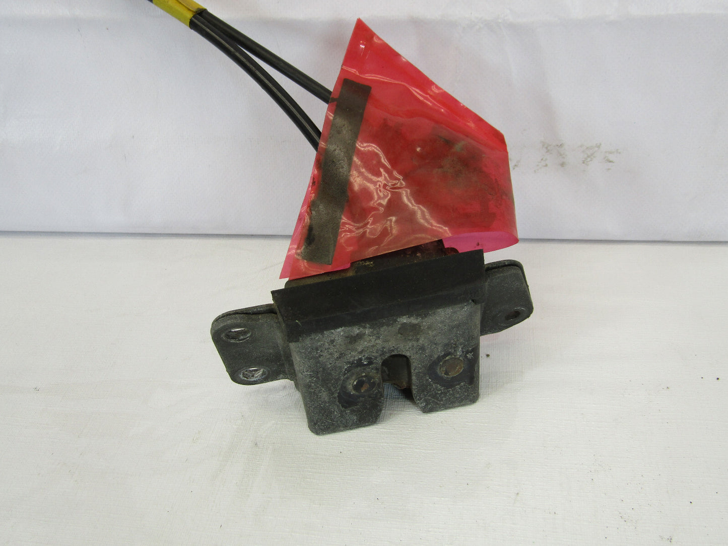 1996-2002 Toyota 4Runner Rear Hatch Trunk Tail Gate Latch Lock Actuator OEM