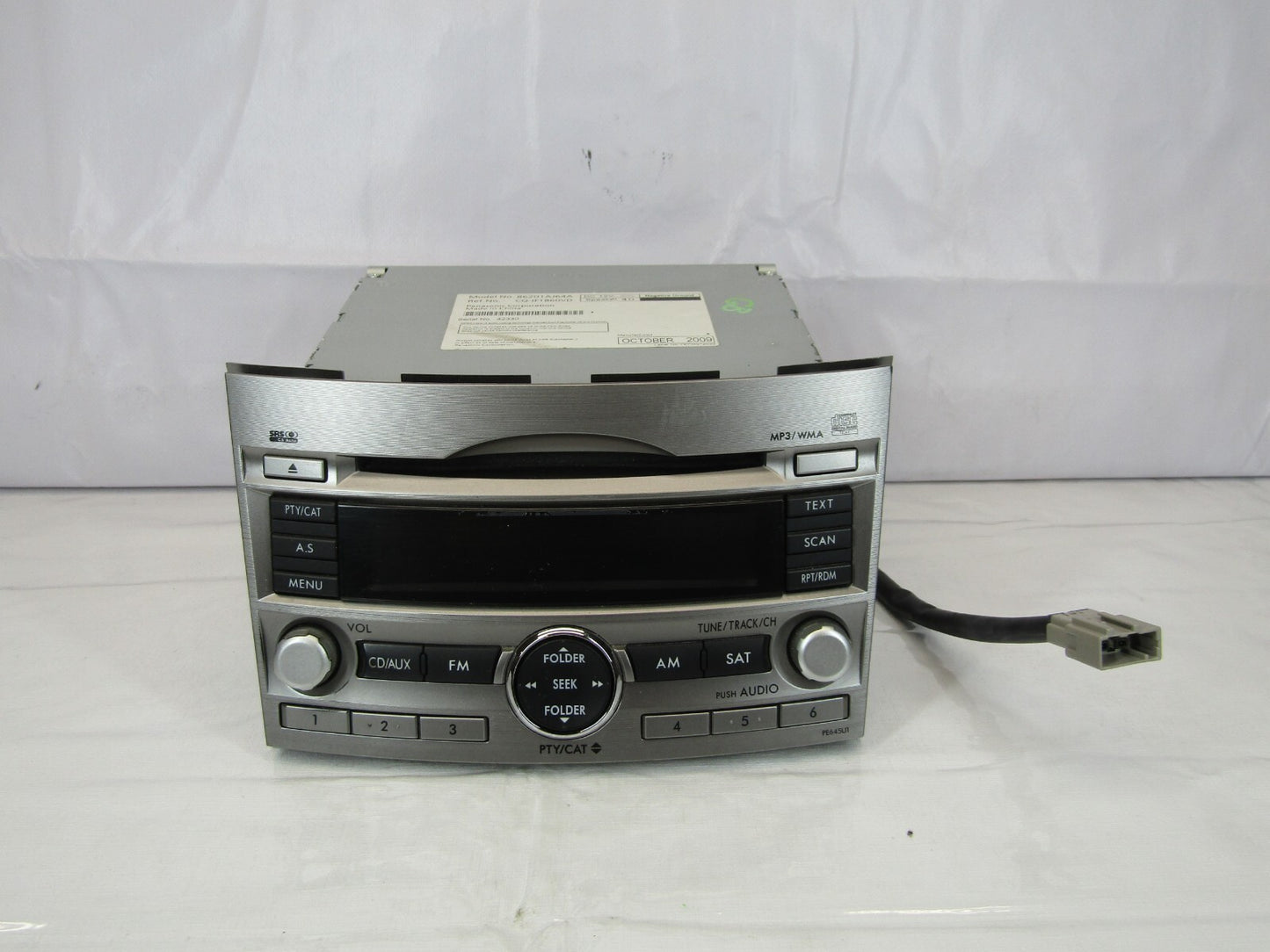 2010-2012 Subaru Legacy Sedan MP3 CD Stereo Radio Unit 86201AJ64A OEM