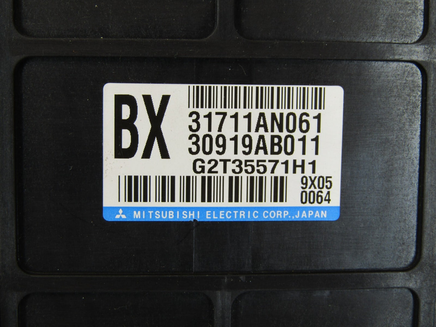 2010 Subaru Legacy Body Control Chassis Computer Module 31711AN061 OEM