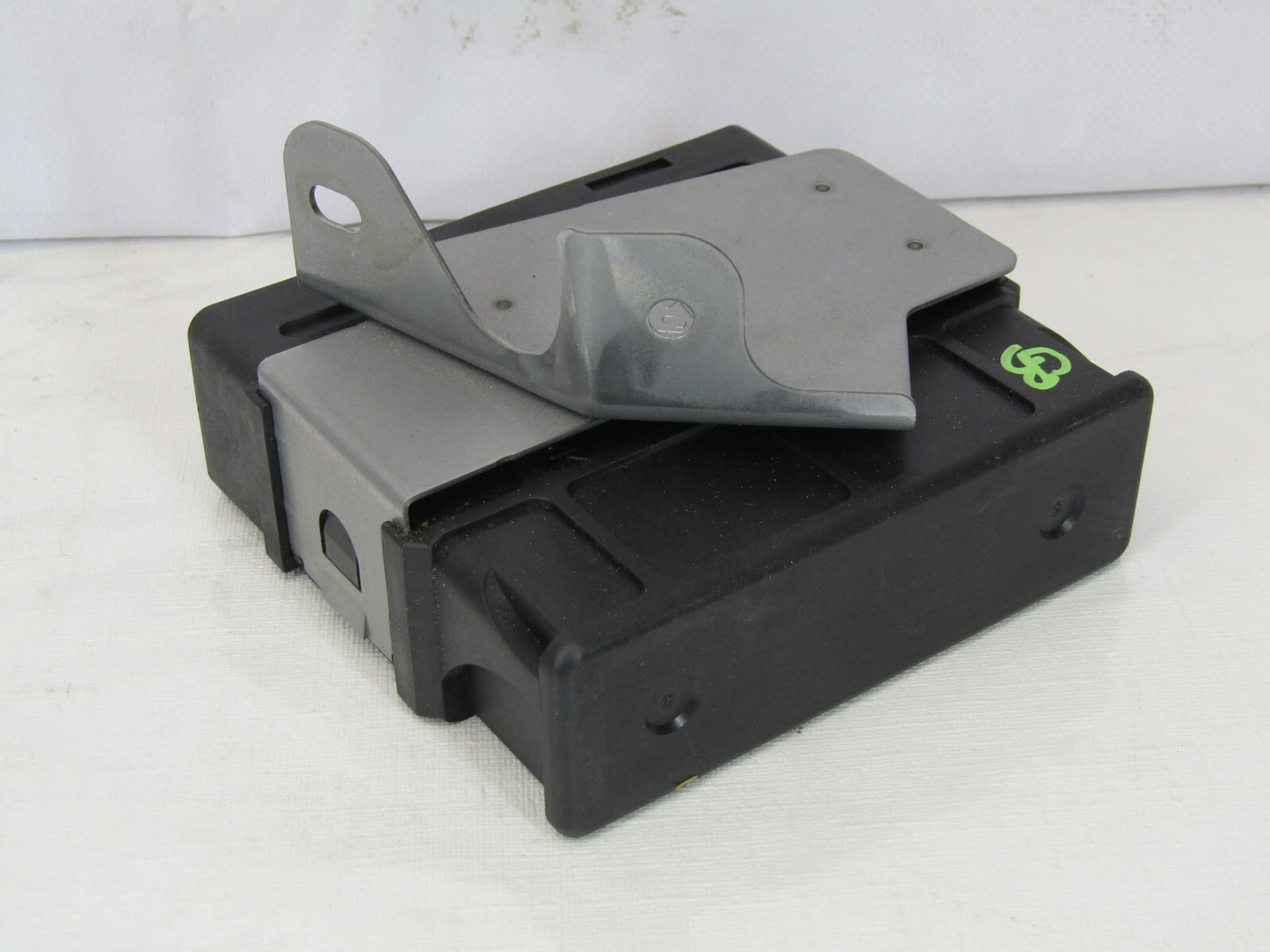 2010 Subaru Legacy Body Control Chassis Computer Module 31711AN061 OEM