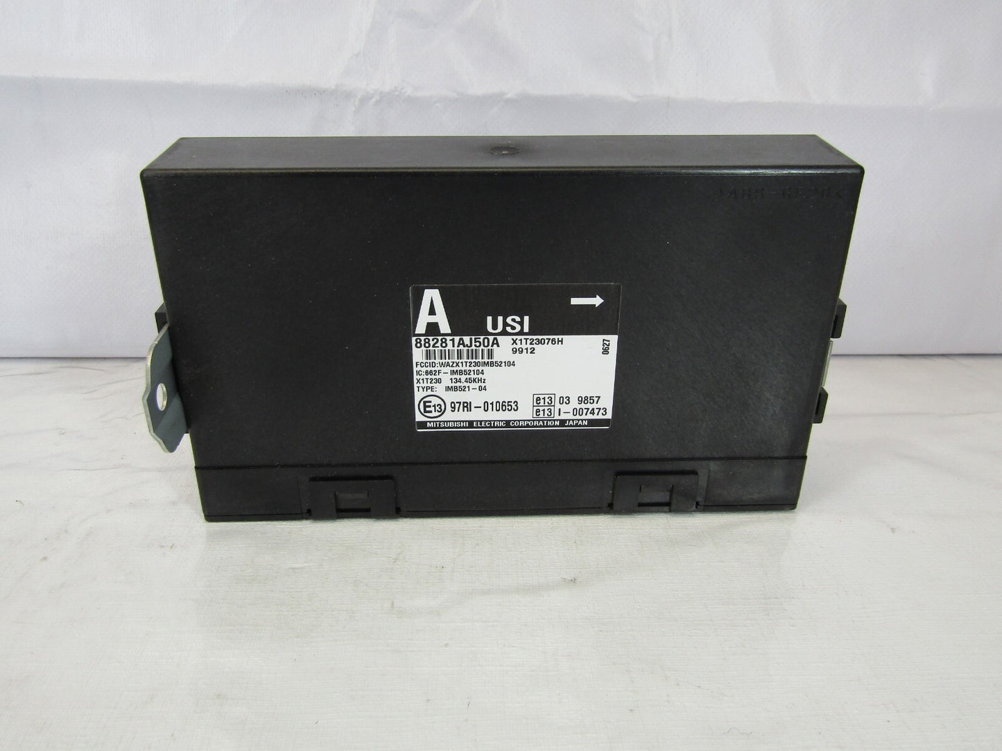 2010 Subaru Legacy Anti Theft Module Integrated Unit 88281AJ50A OEM