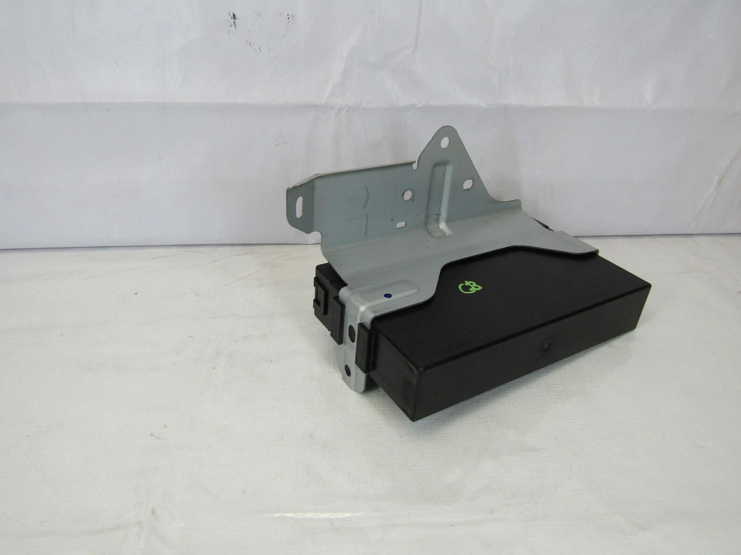 2010 Subaru Legacy Anti Theft Module Integrated Unit 88281AJ50A OEM