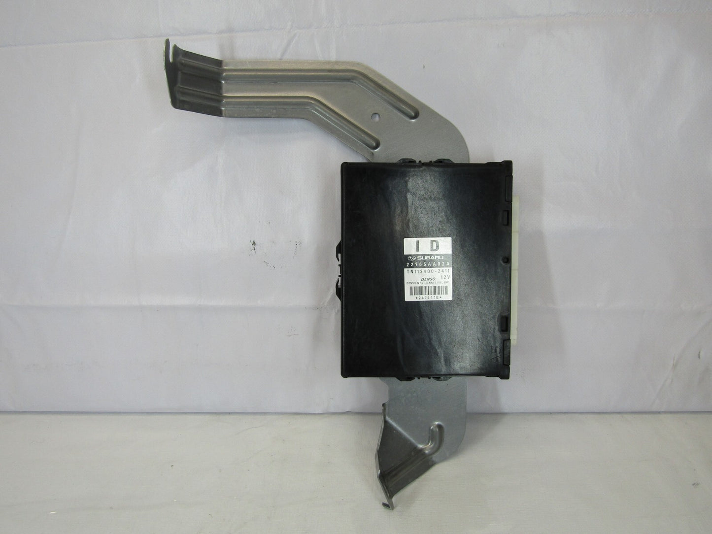 2010 Subaru Legacy or Outback 3.6L Engine Control Module Unit ECU with Bracket