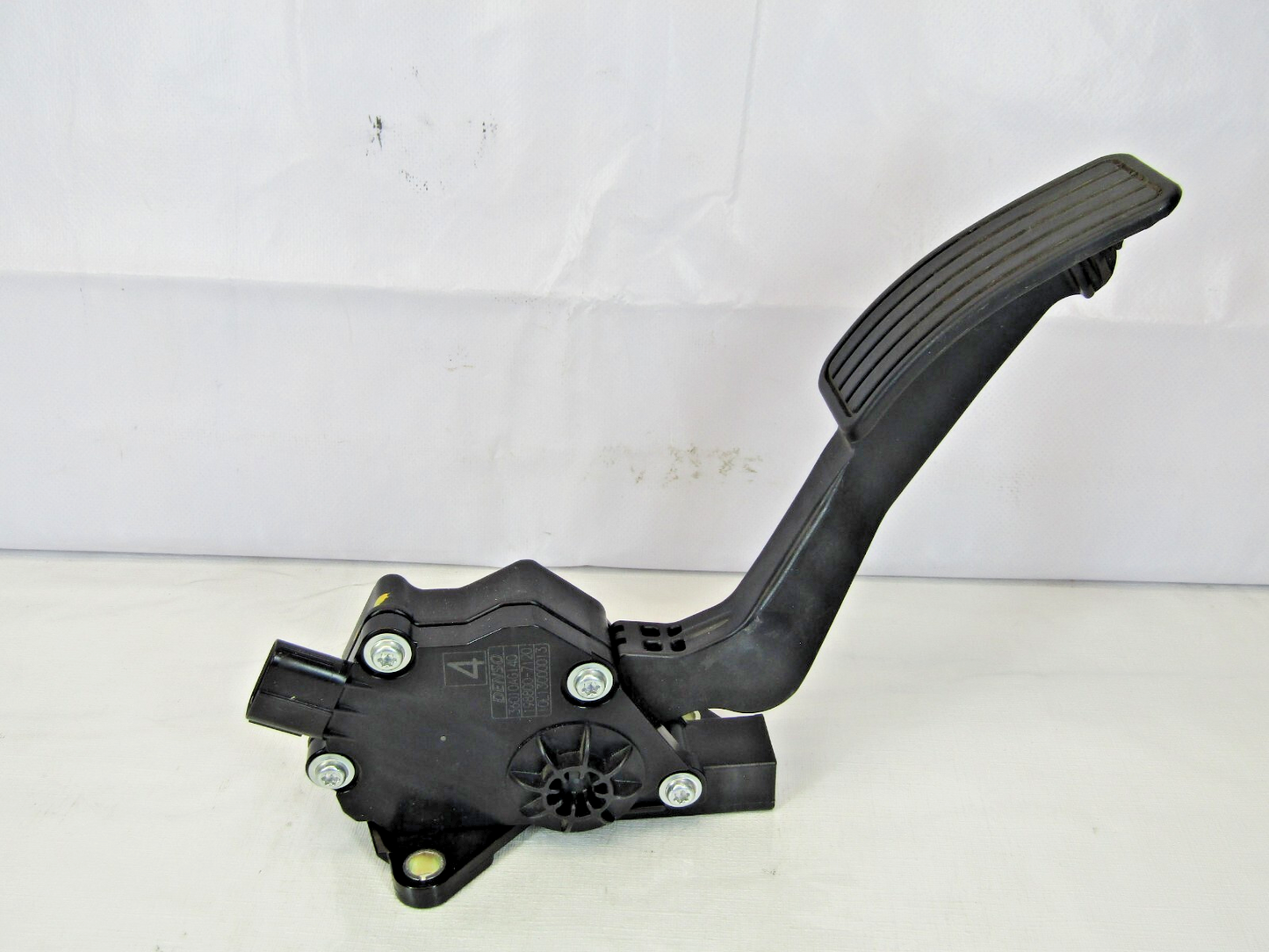 2010-2014 Subaru Legacy and Outback Accelerator Pedal 36010AG140 Assembly OEM