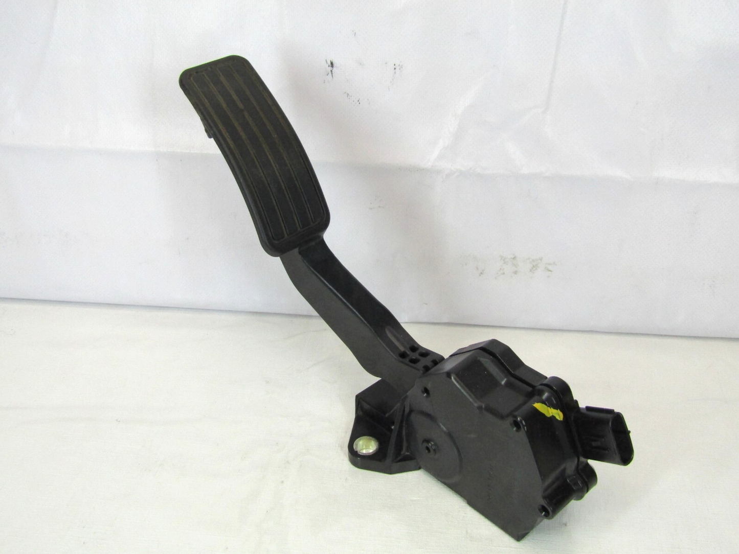 2010-2014 Subaru Legacy and Outback Accelerator Pedal 36010AG140 Assembly OEM