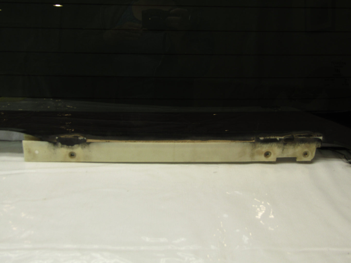 2001-2007 Toyota Sequoia Rear Hatch Tailgate Back Glass Window Tinted 681500C012