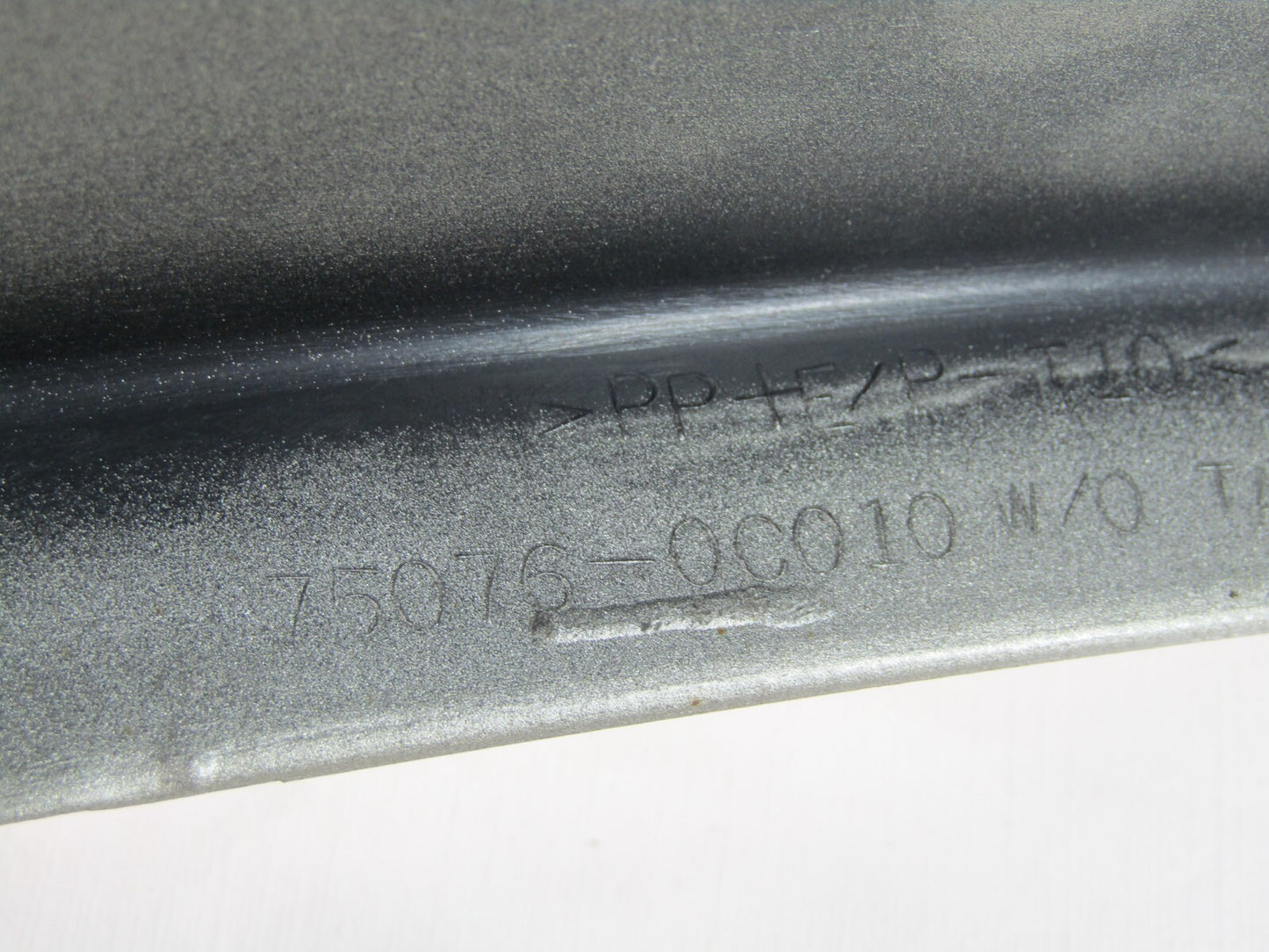 2001-2004 Toyota Sequoia Left Rear Door Molding Flare 4Q2 Trim OEM