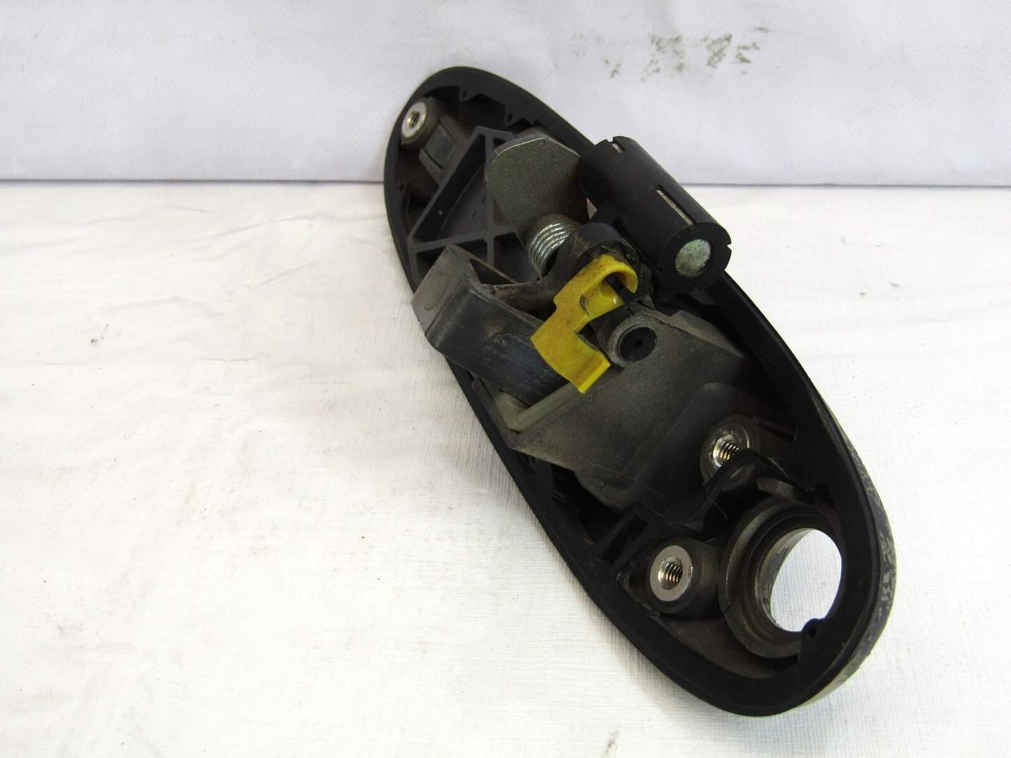 2001-2007 Toyota Sequoia Right Front Exterior Door Handle Assembly OEM