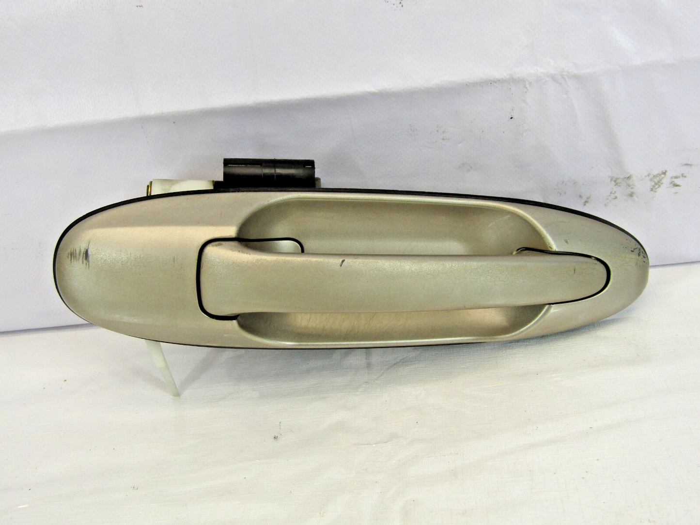 2001-2007 Toyota Sequoia Right Rear Exterior Door Handle Assembly OEM