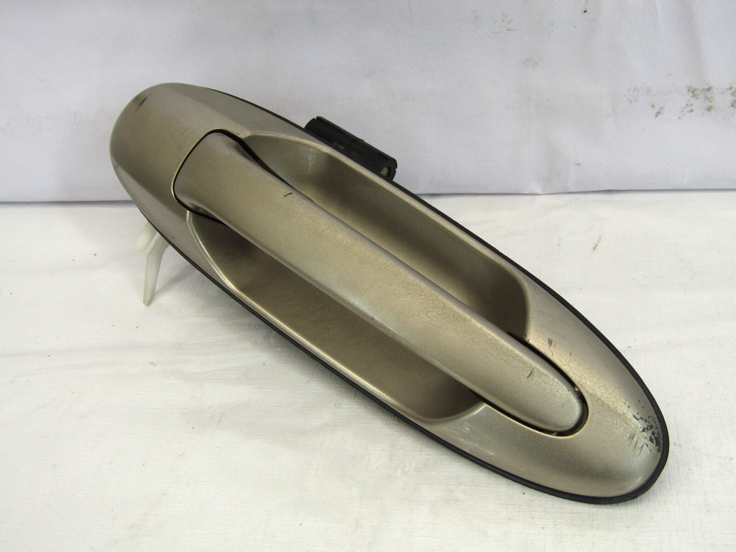 2001-2007 Toyota Sequoia Right Rear Exterior Door Handle Assembly OEM