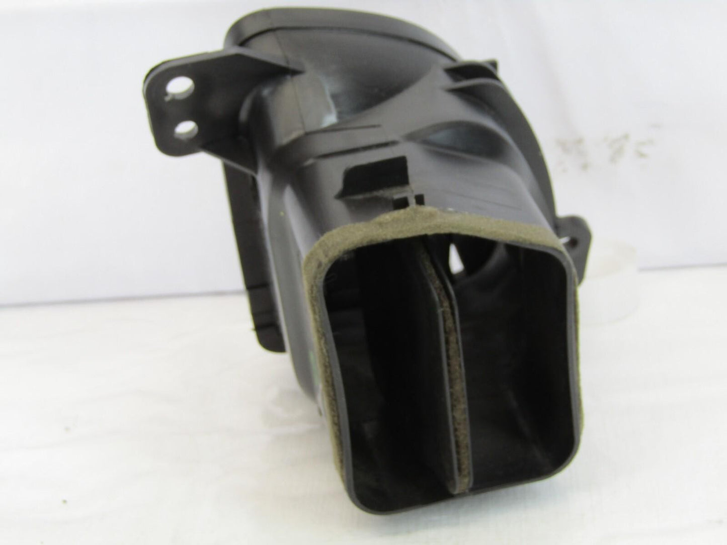 2000-2007 Toyota Sequoia Front Left Dash Outer AC Heater Air Vent OEM