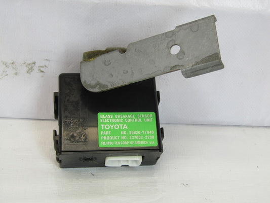 2001-2004 Toyota Sequoia Glass Breakage Sensor Module Unit Relay 89020-YY040 OEM