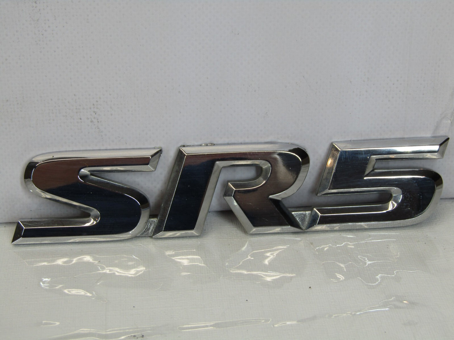 2001-2007 Toyota Sequoia SR5 Rear Pillar Side Emblem Badge Symbol Nameplate