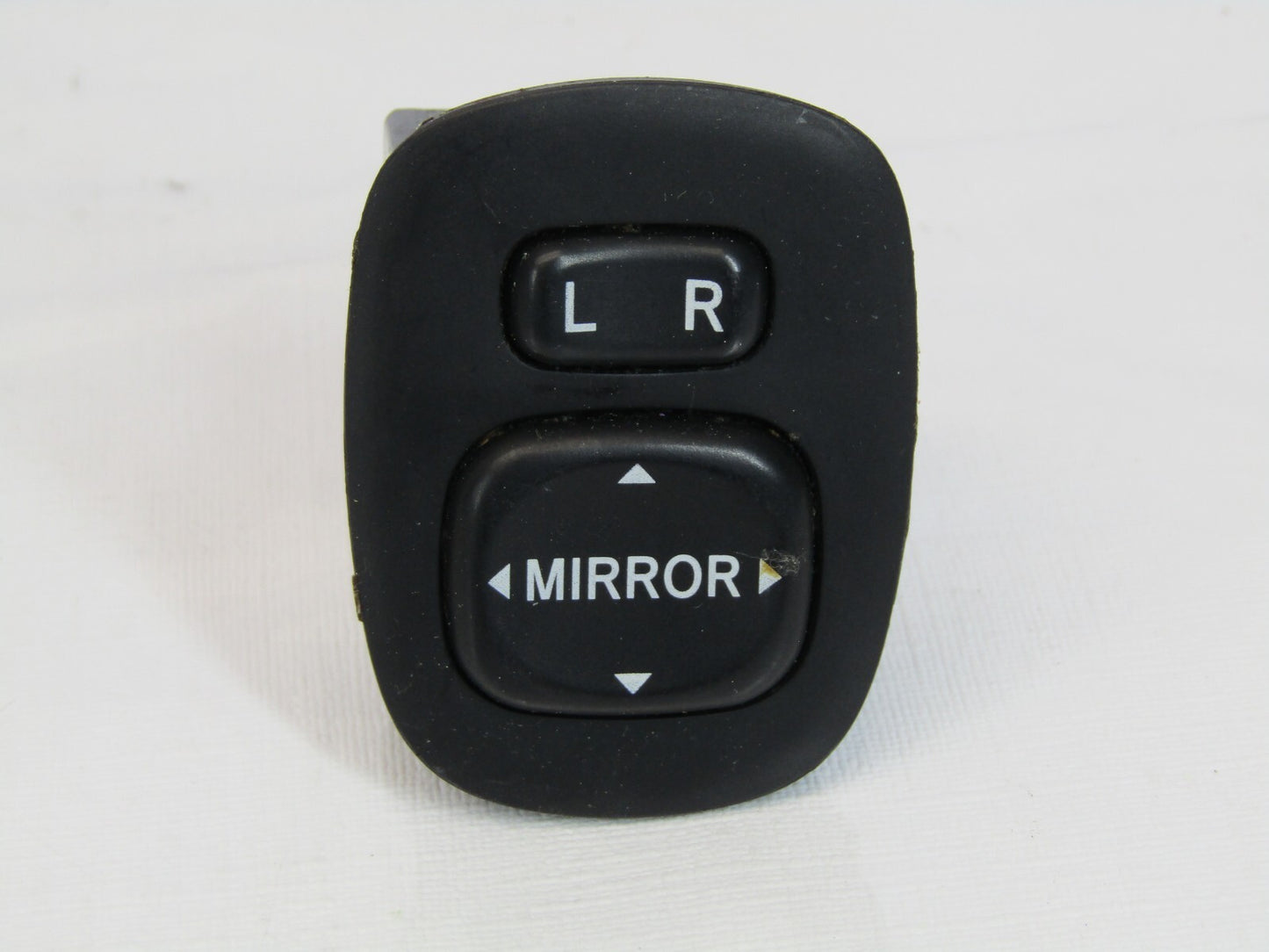 2001-2007 Toyota Sequoia Side Mirror Control Switch Non-Folding 84870-0C010