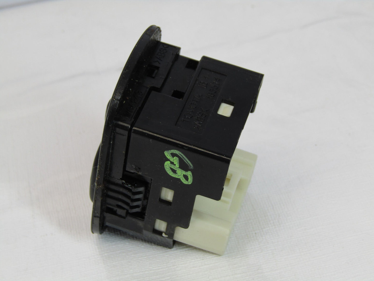 2001-2007 Toyota Sequoia Side Mirror Control Switch Non-Folding 84870-0C010