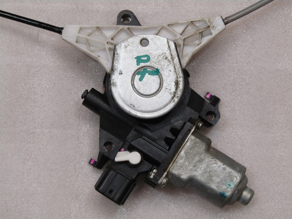 2010-2014 Subaru Outback Rear Right Window Regulator Motor OEM 61042AJ00A