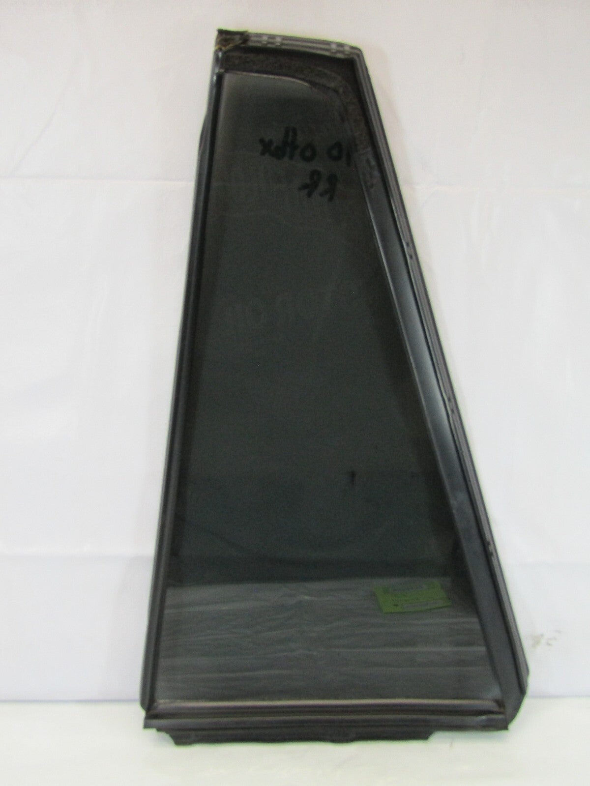 2010-2011 Subaru Outback Rear Right Door Quarter Window Partition Glass Tinted