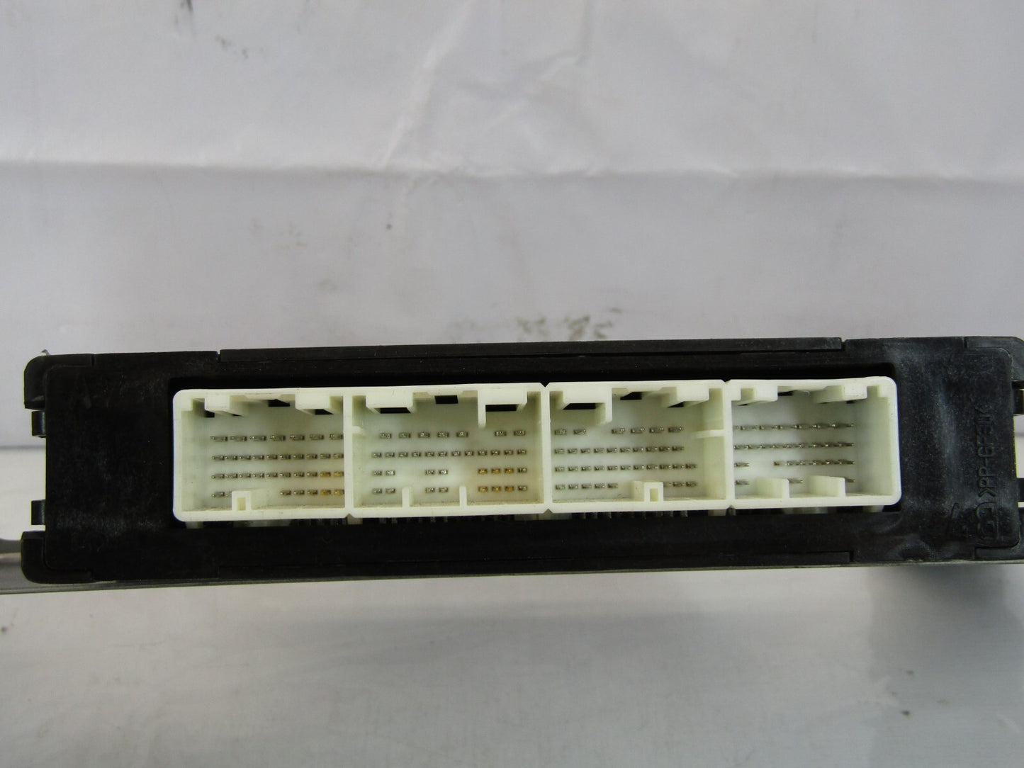 2010 Subaru Outback 3.6L Engine Control Module ECU and Bracket 22765AA05B OEM