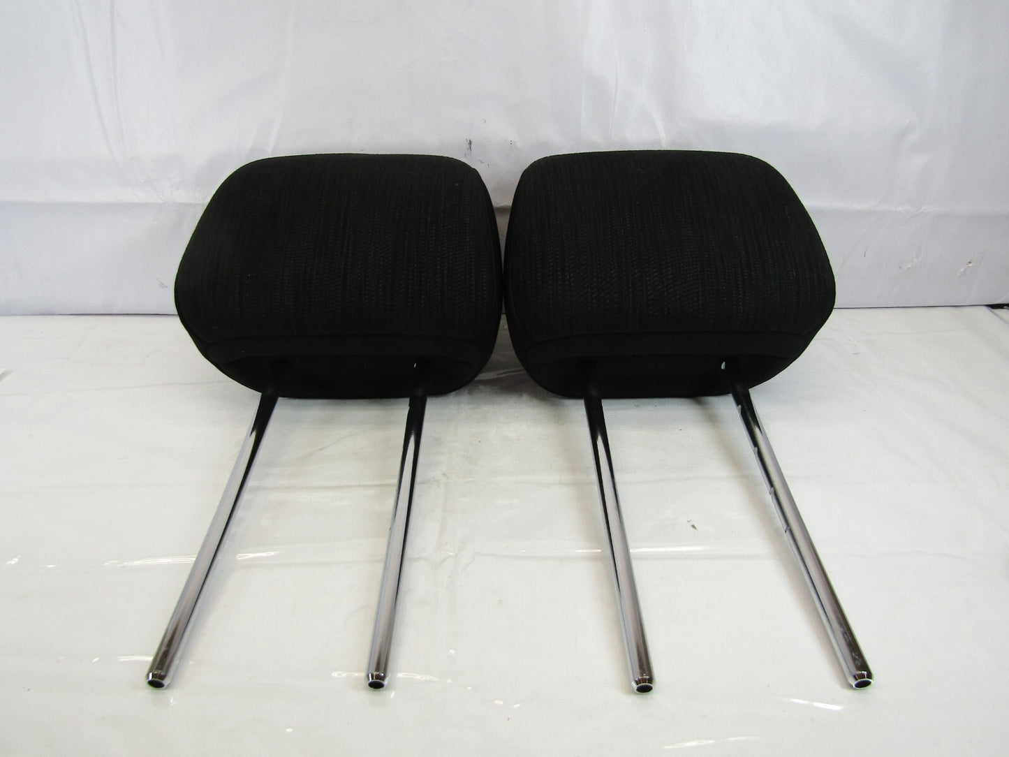 2013-2014 Subaru Outback Black Fabric Cloth Front Head Rest Headrest Set OEM