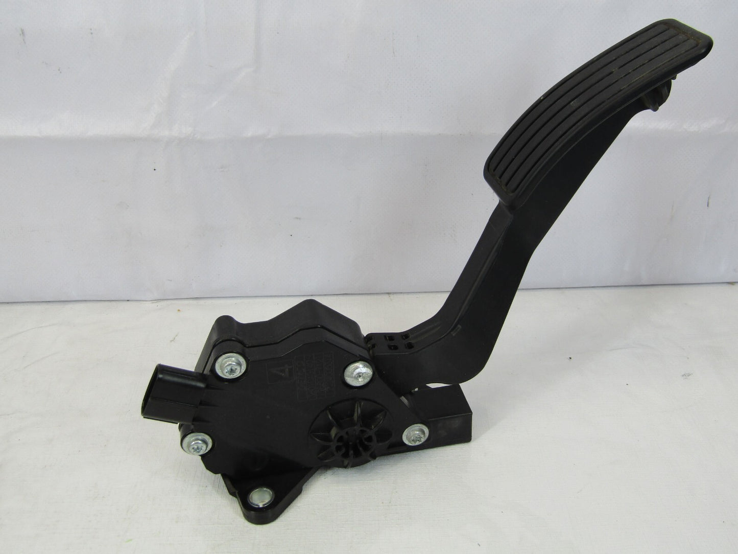 2010-2014 Subaru Legacy and Outback Accelerator Pedal 36010AG140 Assembly OEM